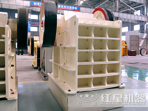 歐版鄂式破碎機(jī)廠家