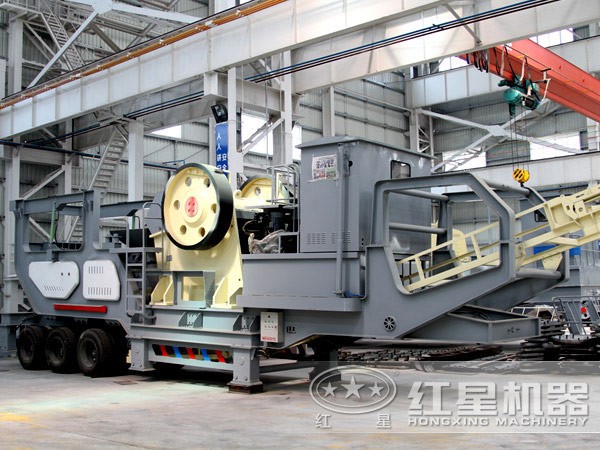 新型碎石機(jī)：移動(dòng)破