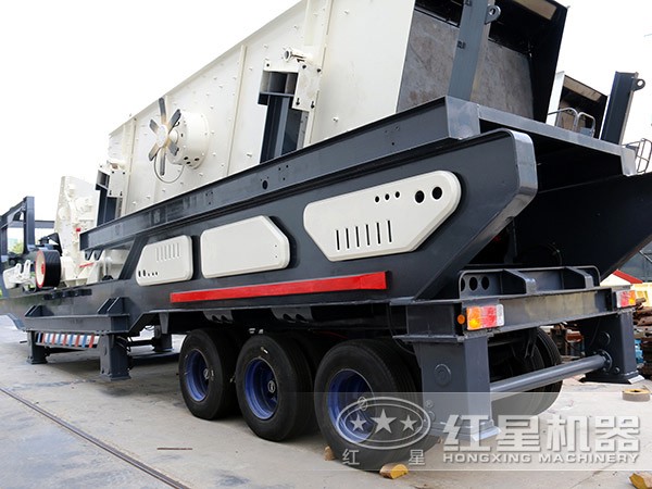 輪胎移動碎石機(jī)價格優(yōu)惠