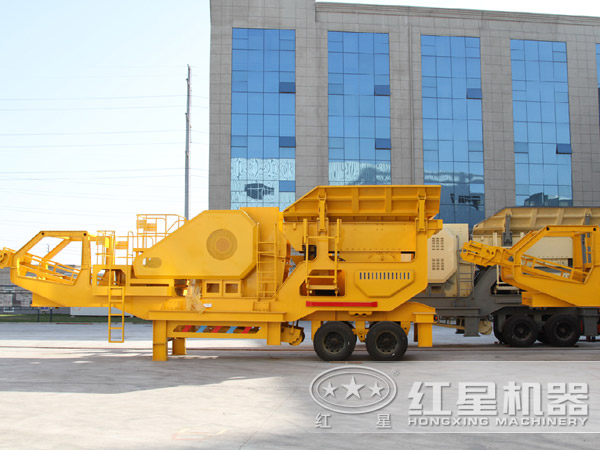 新一代鵝卵石車(chē)載破碎機(jī)